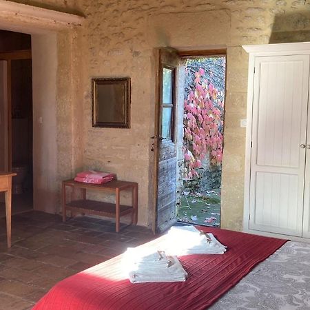 Mas De La Rivoire B&B Villevieille Esterno foto
