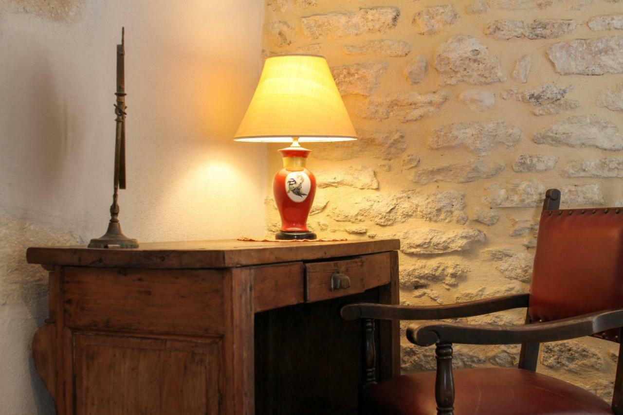 Mas De La Rivoire B&B Villevieille Esterno foto
