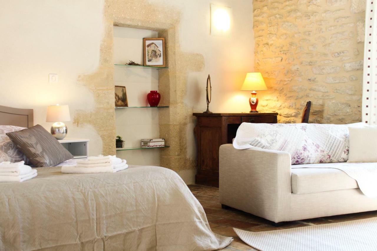 Mas De La Rivoire B&B Villevieille Esterno foto