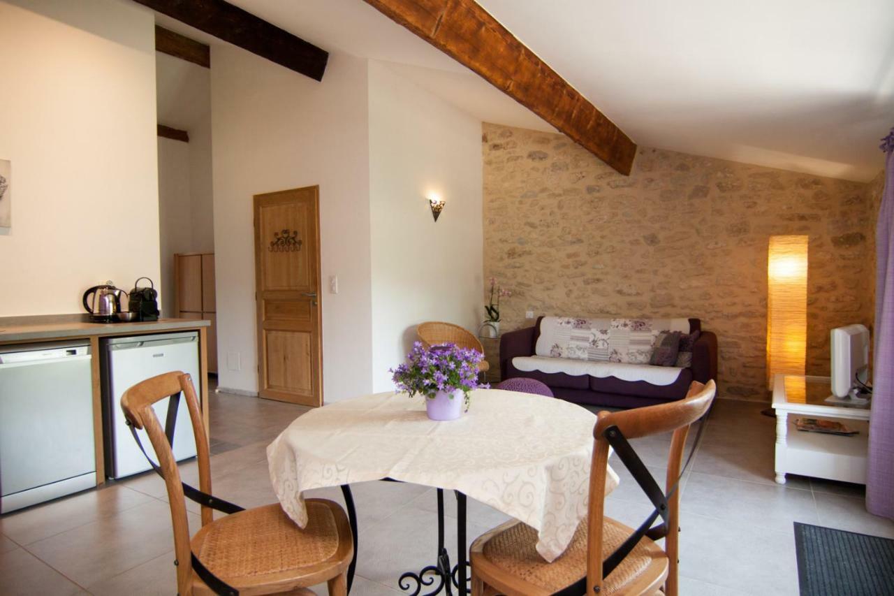 Mas De La Rivoire B&B Villevieille Esterno foto